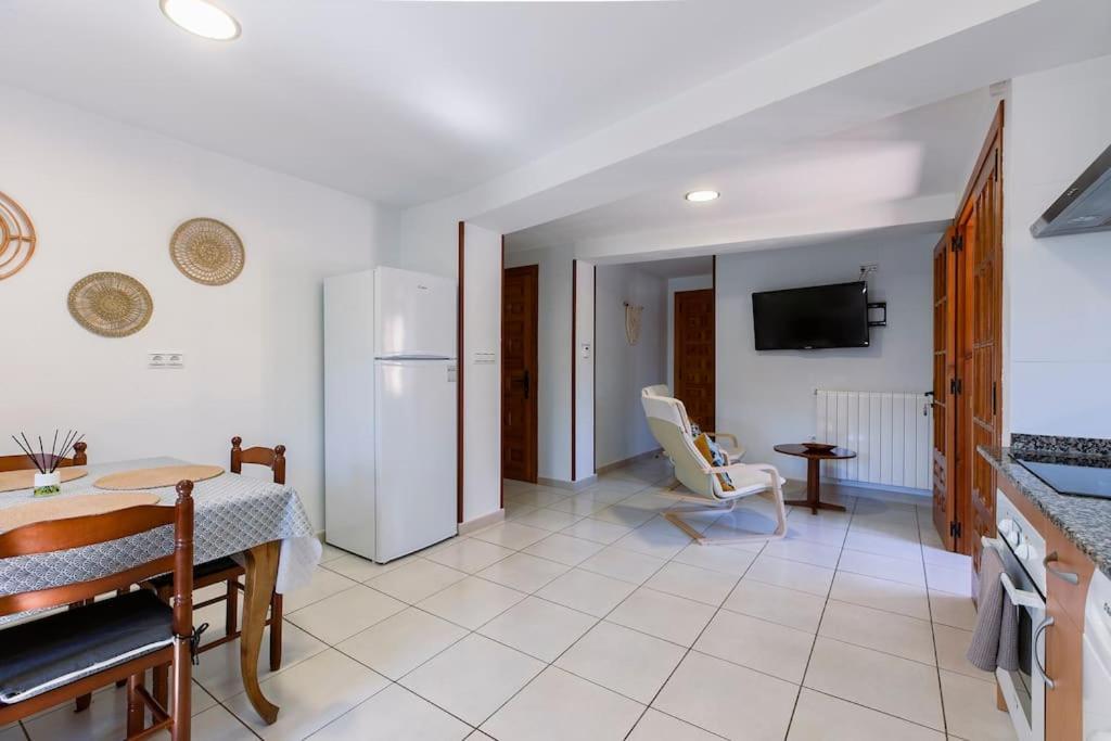 Casa Feli - Apartamento Con Jardin Privado En Los Pirineos カスティエジョ・デ・ハカ エクステリア 写真
